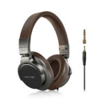 אוזניות מוניטור Closed-back לאולפן בעלות דרייבר דינמי BEHRINGER